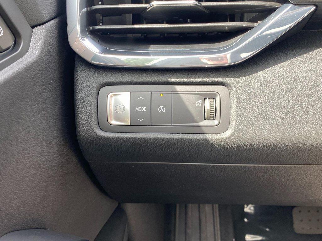 new 2025 GMC Acadia car, priced at $42,925