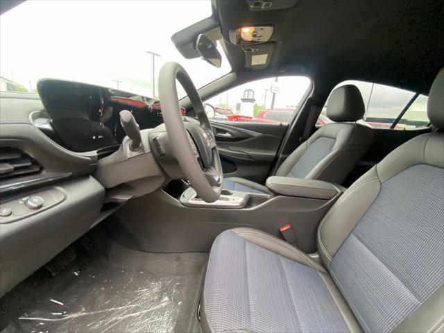 new 2025 Buick Envista car, priced at $24,590
