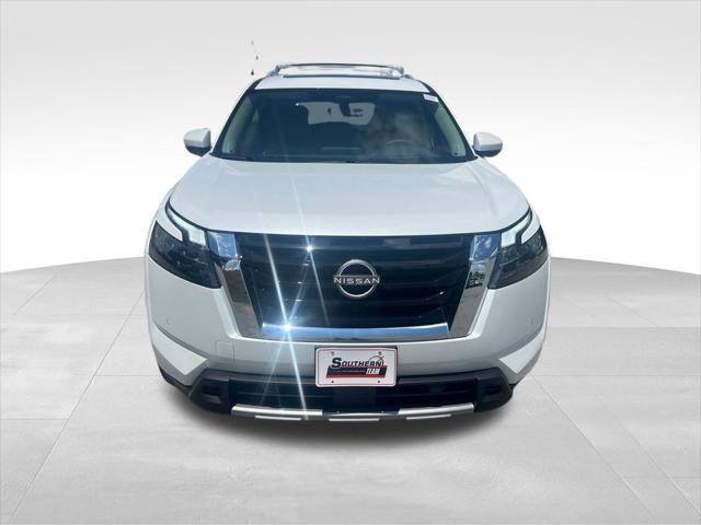 new 2025 Nissan Pathfinder car, priced at $49,578