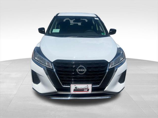 new 2025 Nissan Kicks car, priced at $23,179