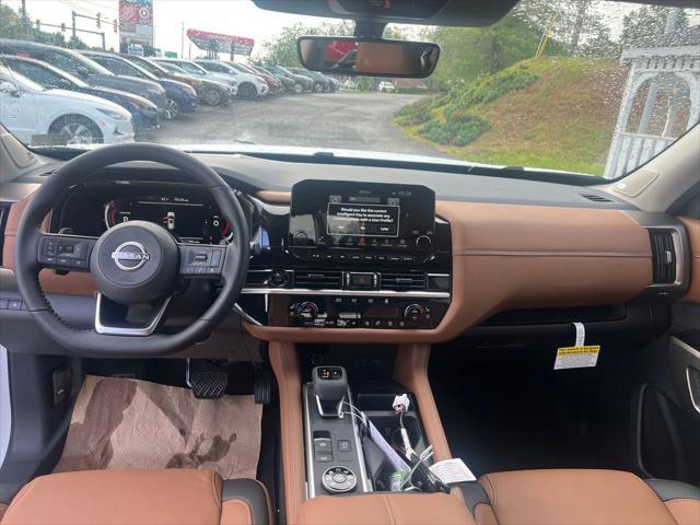 new 2025 Nissan Pathfinder car, priced at $48,752