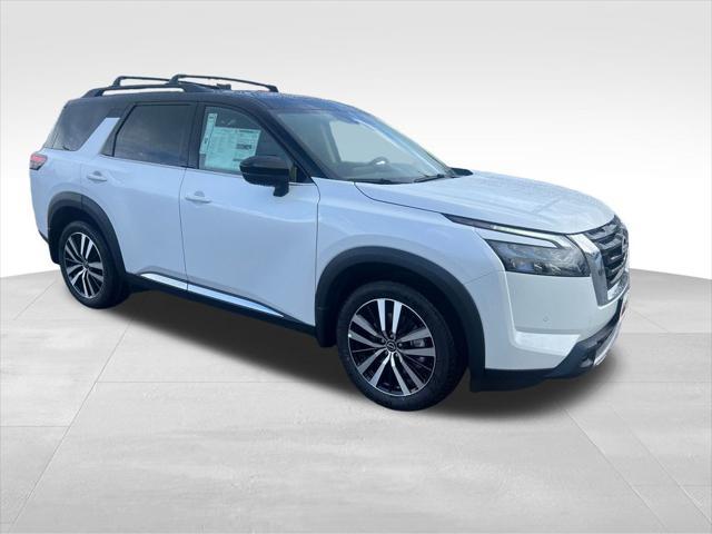 new 2025 Nissan Pathfinder car, priced at $48,752