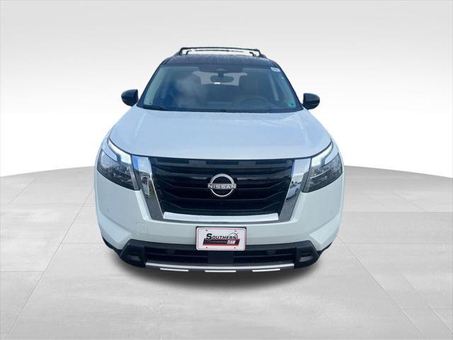 new 2025 Nissan Pathfinder car, priced at $48,752