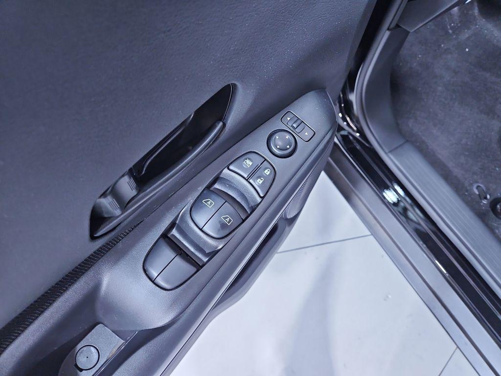 new 2025 Nissan Kicks car, priced at $21,479