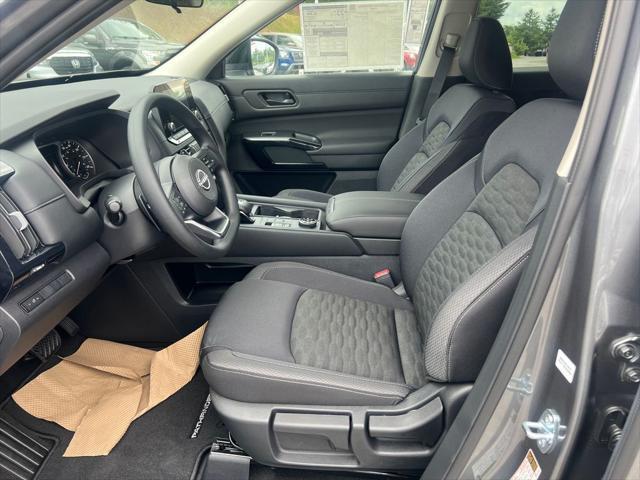 new 2025 Nissan Pathfinder car, priced at $35,104