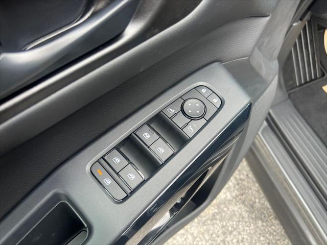 new 2025 Nissan Pathfinder car, priced at $35,104