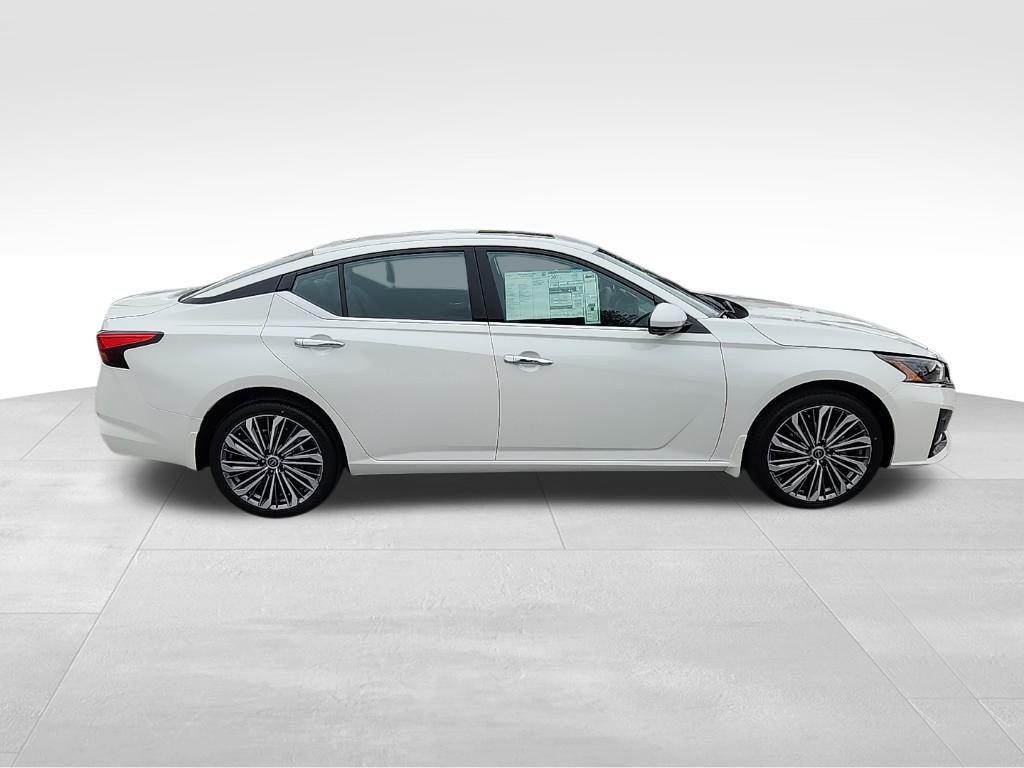 used 2024 Nissan Altima car, priced at $27,208