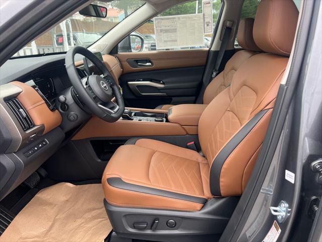 new 2025 Nissan Pathfinder car, priced at $53,205