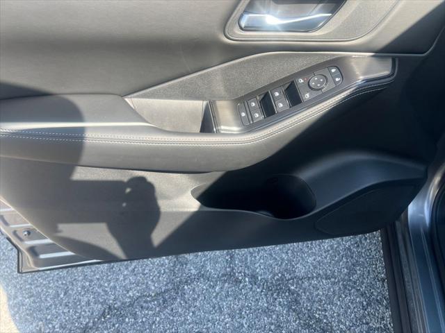 new 2025 Nissan Rogue car, priced at $32,028