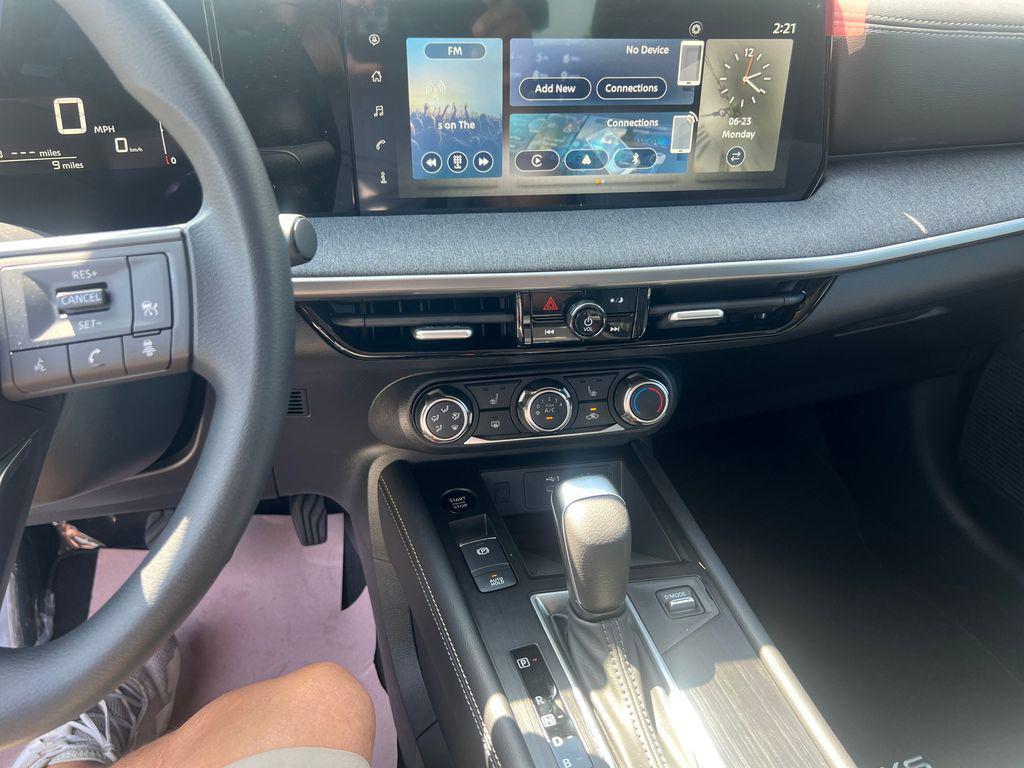 new 2025 Nissan Kicks car, priced at $26,865