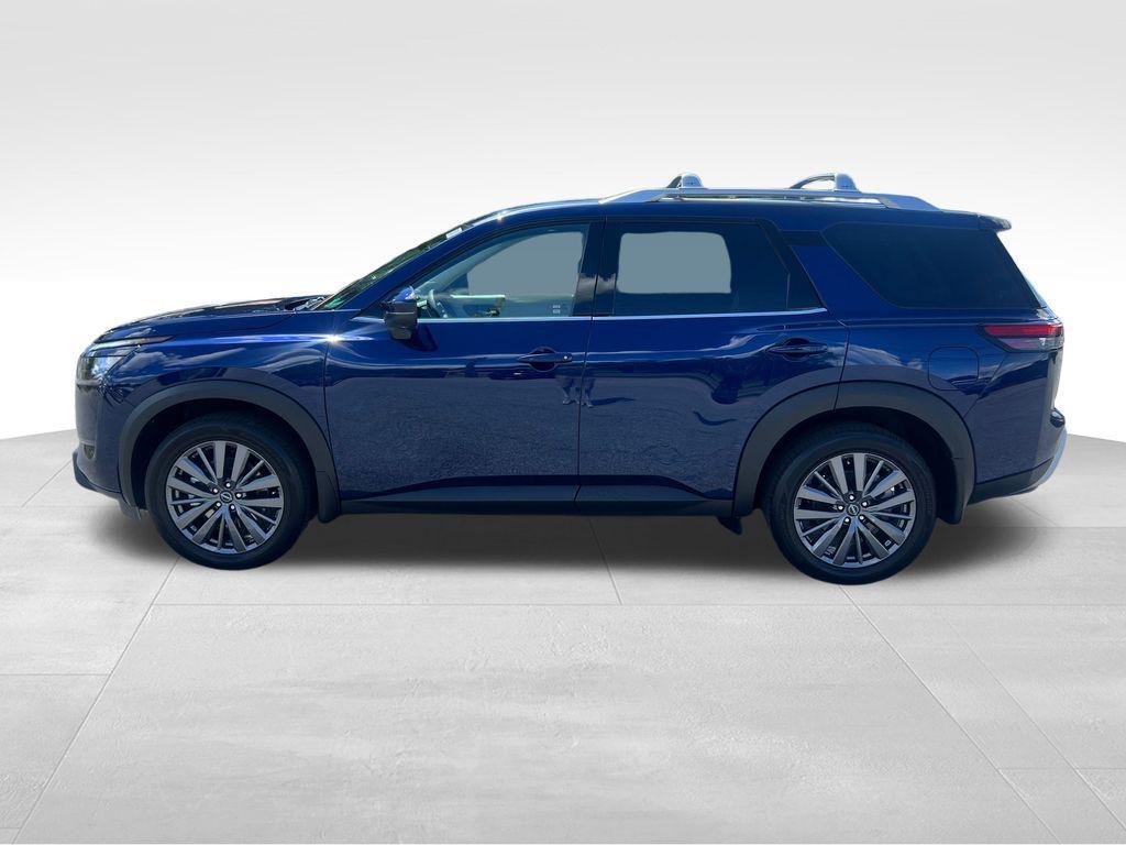 new 2025 Nissan Pathfinder car, priced at $45,944
