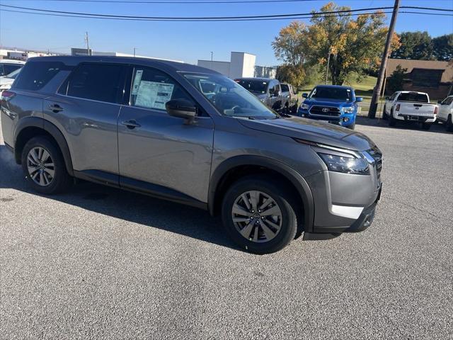 new 2025 Nissan Pathfinder car, priced at $40,263