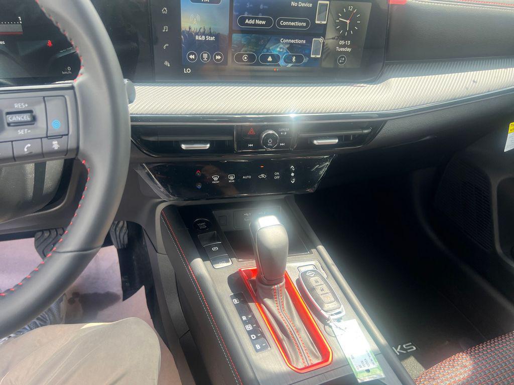 new 2025 Nissan Kicks car, priced at $28,118