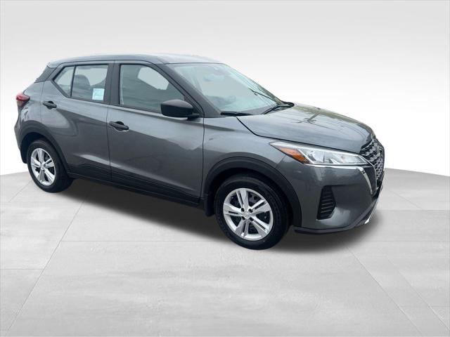 new 2025 Nissan Kicks car, priced at $23,179