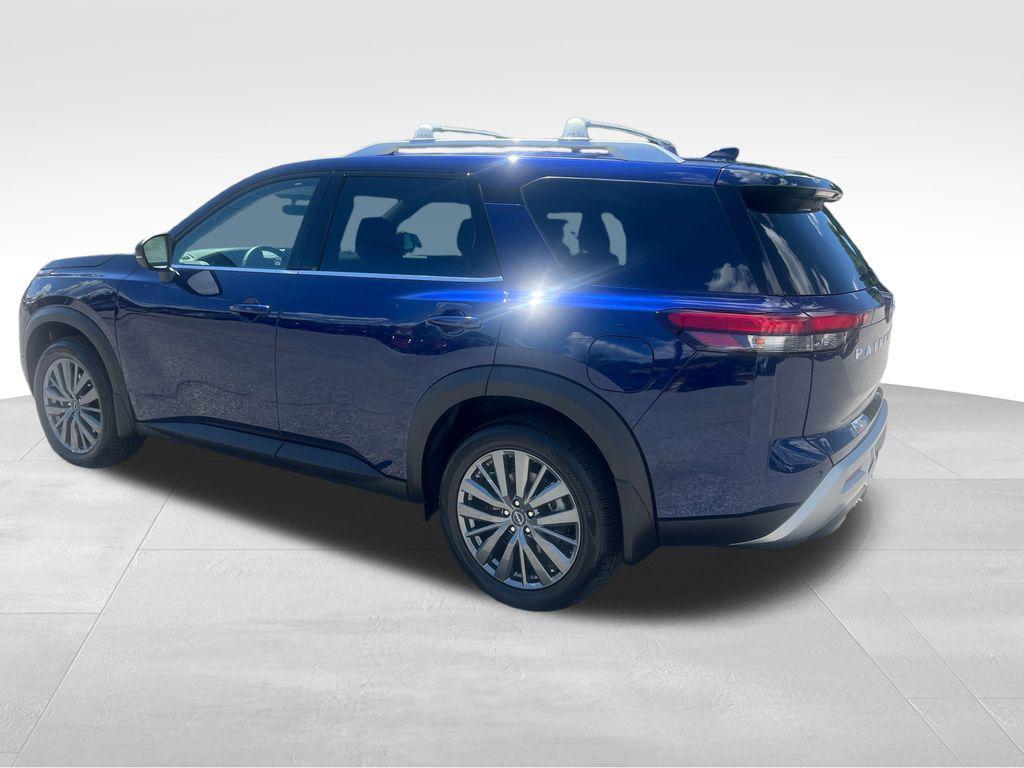 new 2025 Nissan Pathfinder car, priced at $46,145