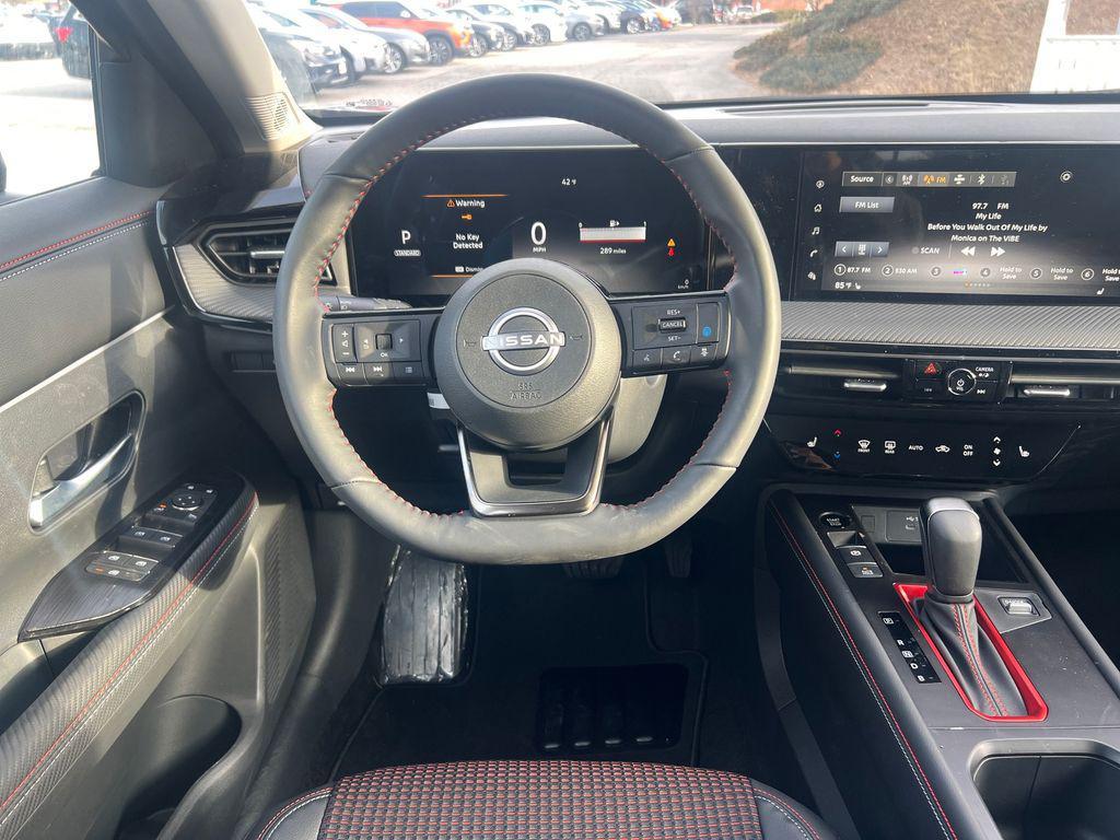new 2025 Nissan Kicks car, priced at $29,387