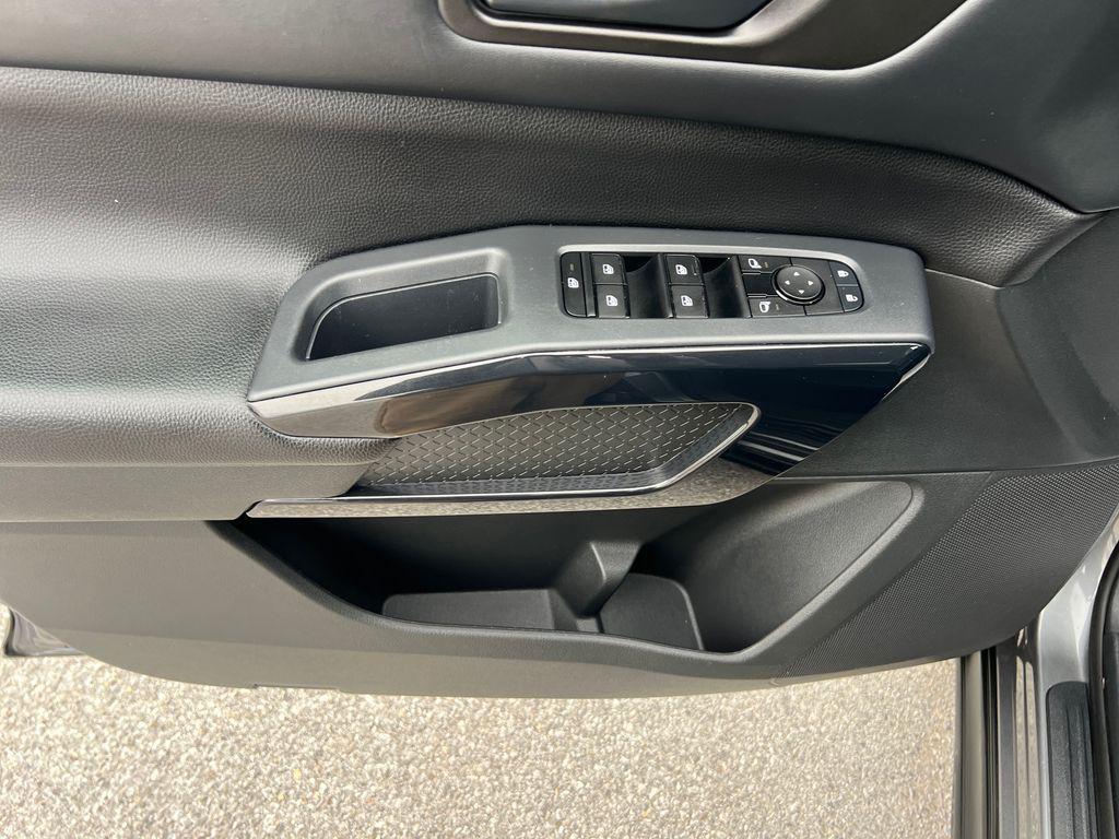 used 2024 Nissan Pathfinder car, priced at $31,388