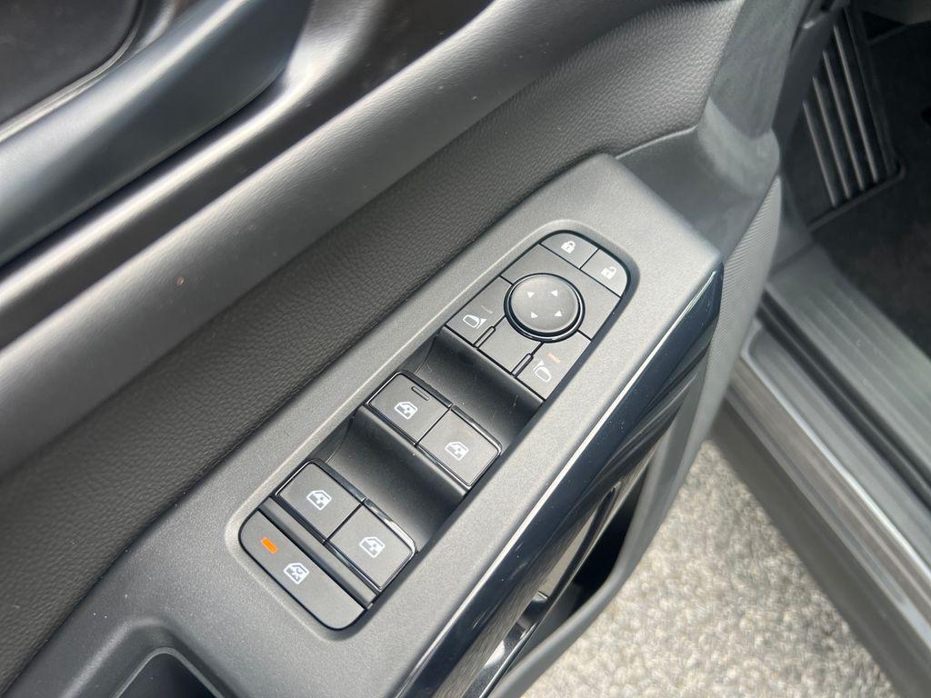 new 2025 Nissan Pathfinder car, priced at $37,162