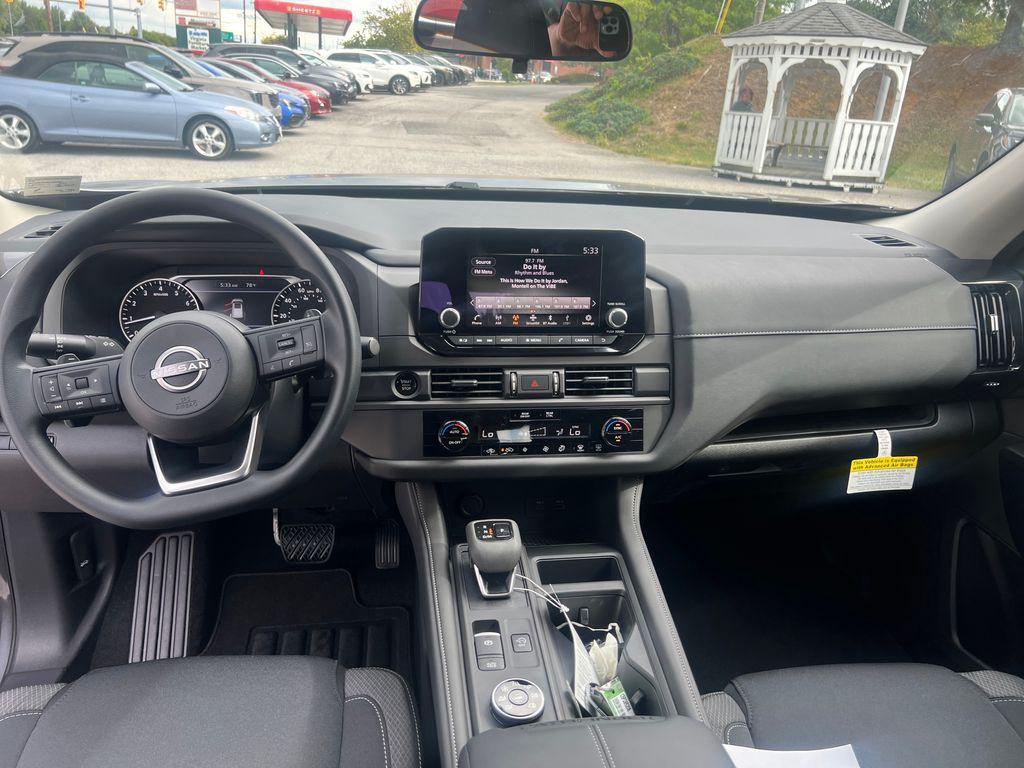 new 2025 Nissan Pathfinder car, priced at $37,162