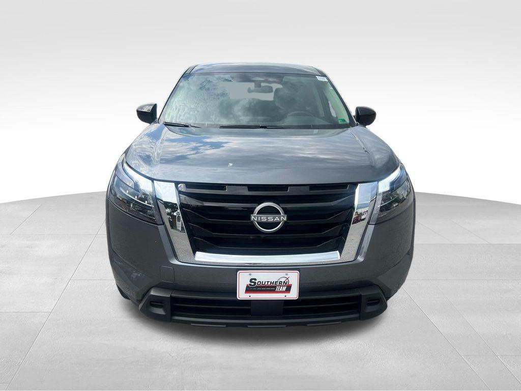 new 2025 Nissan Pathfinder car, priced at $37,162