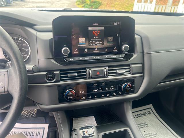 new 2025 Nissan Pathfinder car, priced at $36,904