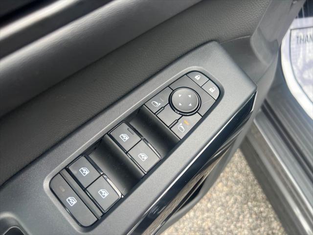 new 2025 Nissan Pathfinder car, priced at $36,904