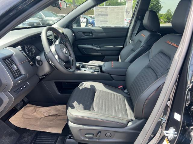 new 2025 Nissan Pathfinder car, priced at $41,888