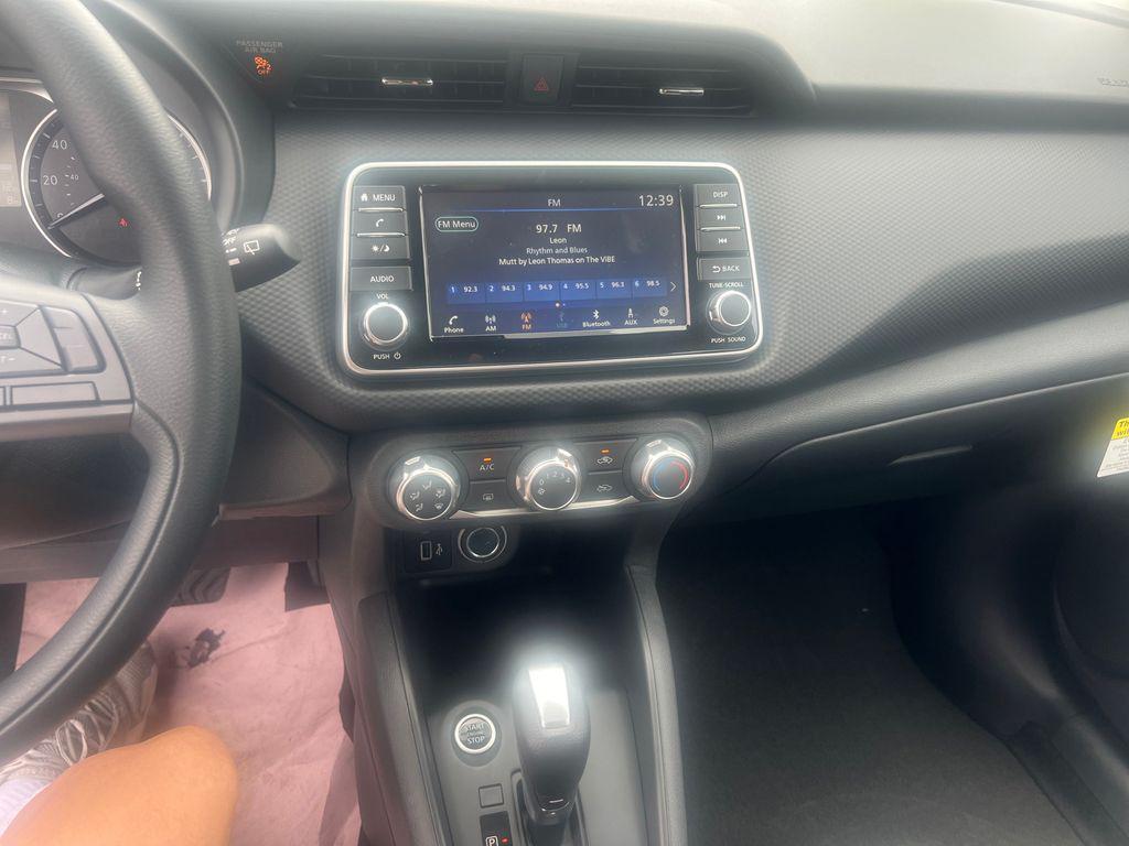 new 2025 Nissan Kicks car, priced at $21,620