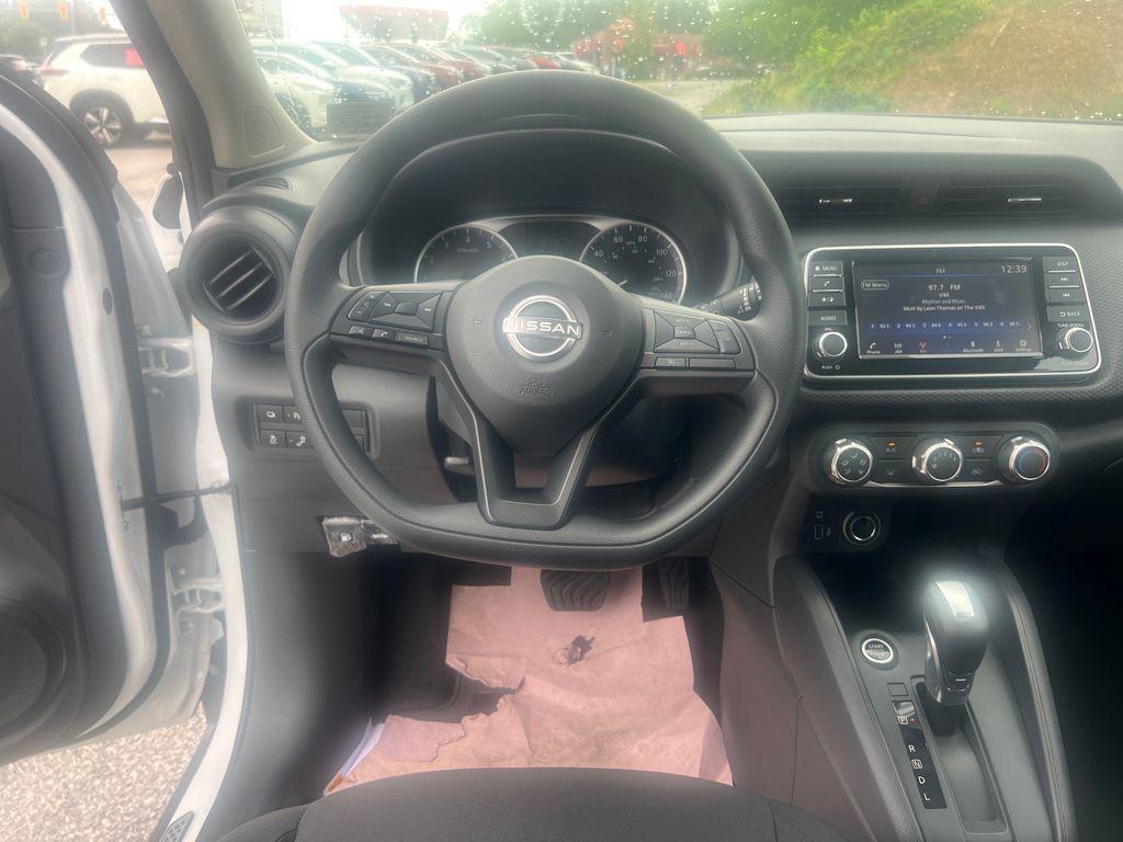 new 2025 Nissan Kicks car, priced at $21,620