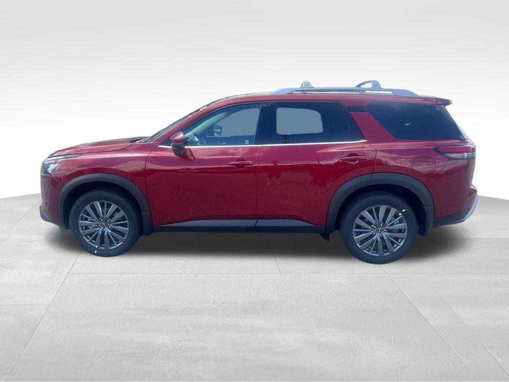 new 2025 Nissan Pathfinder car, priced at $40,656