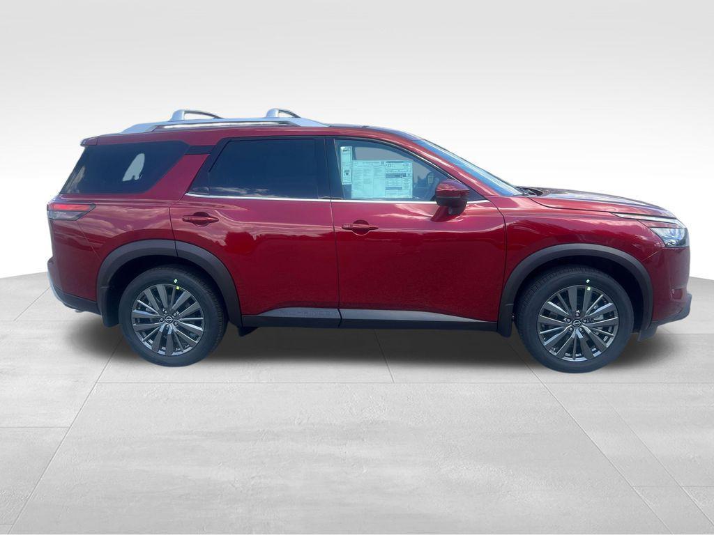 new 2025 Nissan Pathfinder car, priced at $40,656