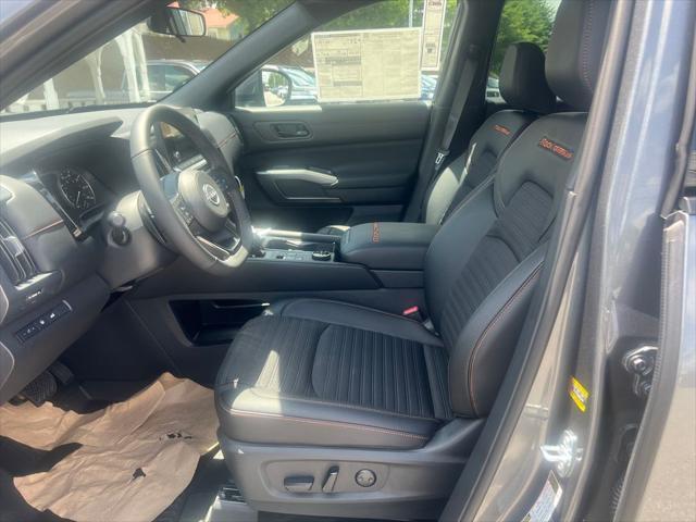 new 2025 Nissan Pathfinder car, priced at $42,767
