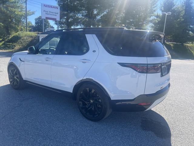 used 2022 Land Rover Discovery car, priced at $37,987