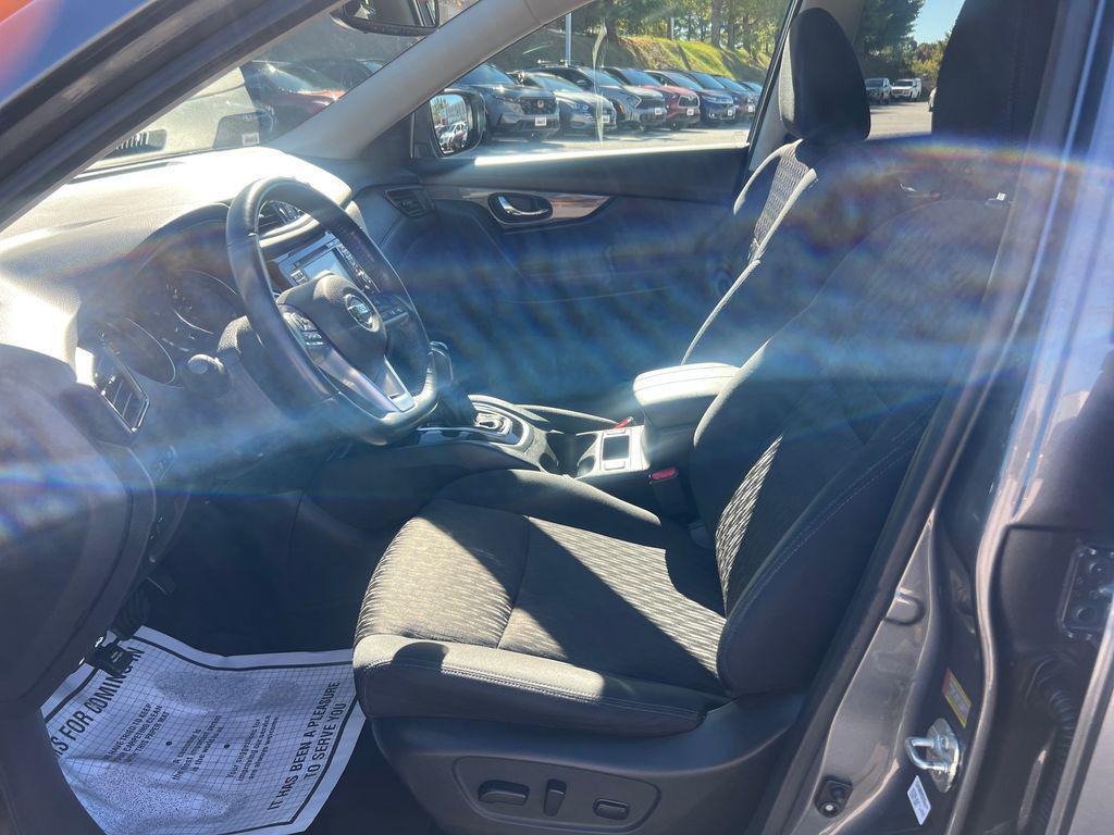 used 2017 Nissan Rogue car, priced at $15,987