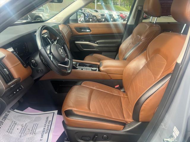 used 2023 Nissan Pathfinder car, priced at $39,987