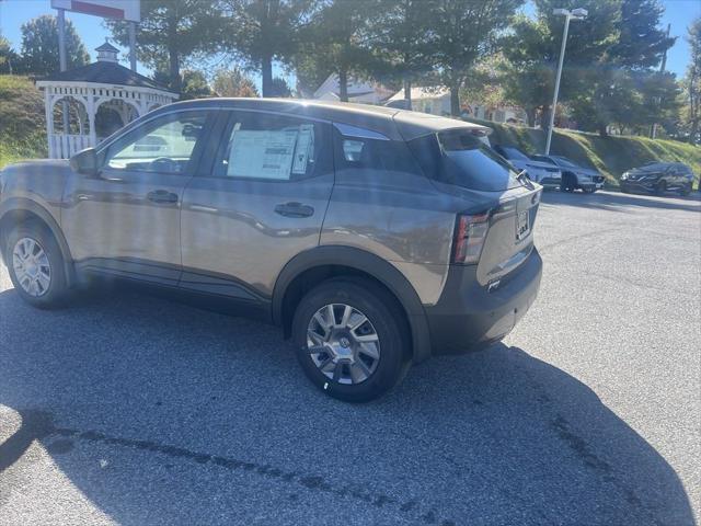 new 2025 Nissan Kicks car, priced at $23,182