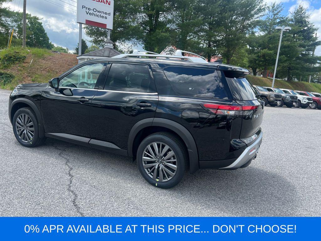 new 2025 Nissan Pathfinder car, priced at $45,399