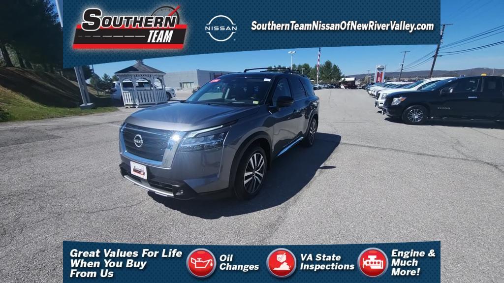 used 2022 Nissan Pathfinder car, priced at $42,987