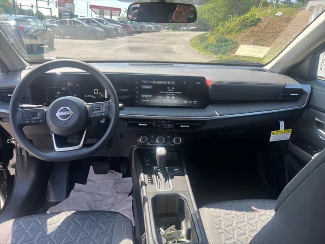 new 2025 Nissan Kicks car, priced at $25,517