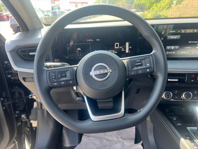 new 2025 Nissan Kicks car, priced at $25,517