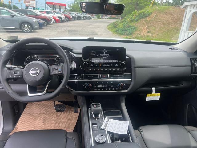 new 2025 Nissan Pathfinder car, priced at $43,234