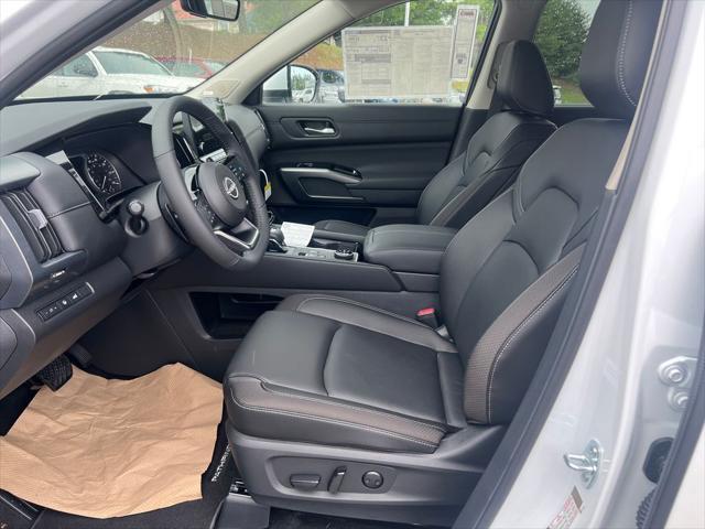 new 2025 Nissan Pathfinder car, priced at $47,325