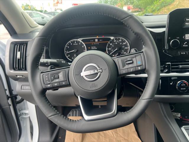 new 2025 Nissan Pathfinder car, priced at $47,325