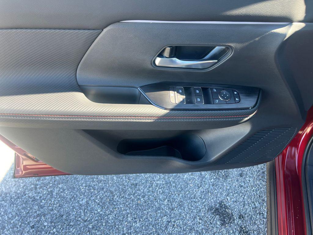 new 2025 Nissan Kicks car, priced at $28,245