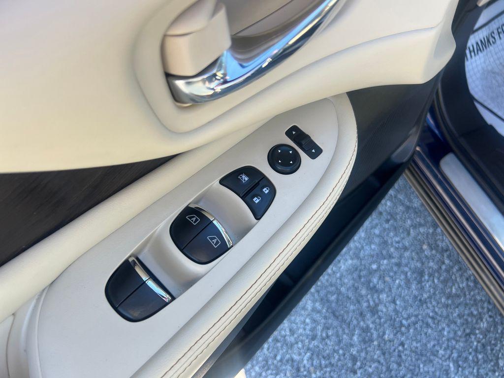 used 2023 Nissan Murano car, priced at $32,418