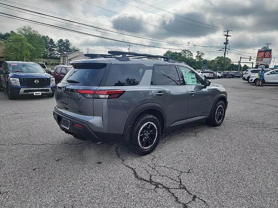 new 2024 Nissan Pathfinder car, priced at $42,304