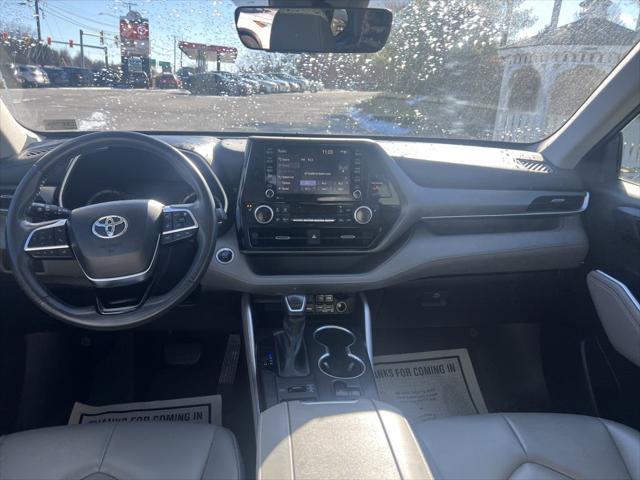 used 2020 Toyota Highlander car, priced at $29,859