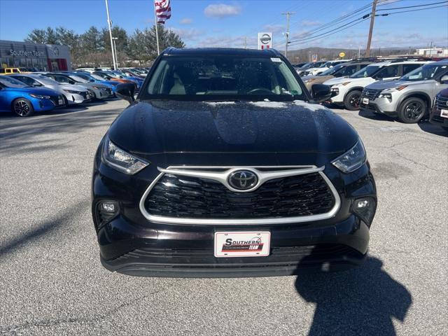 used 2020 Toyota Highlander car, priced at $29,859