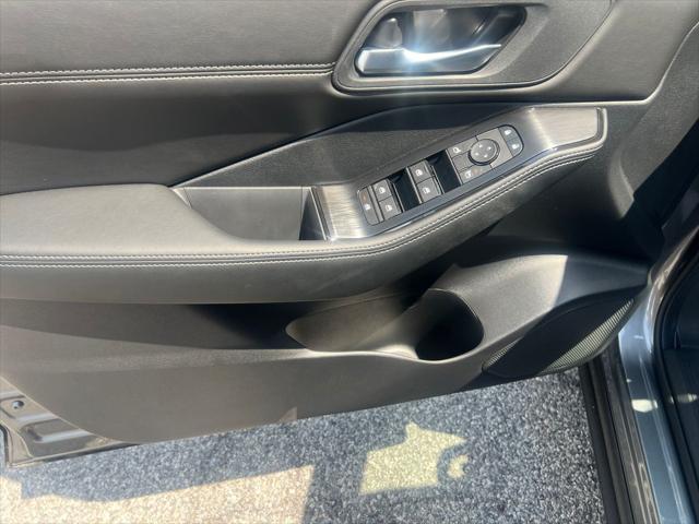 new 2025 Nissan Rogue car, priced at $32,625
