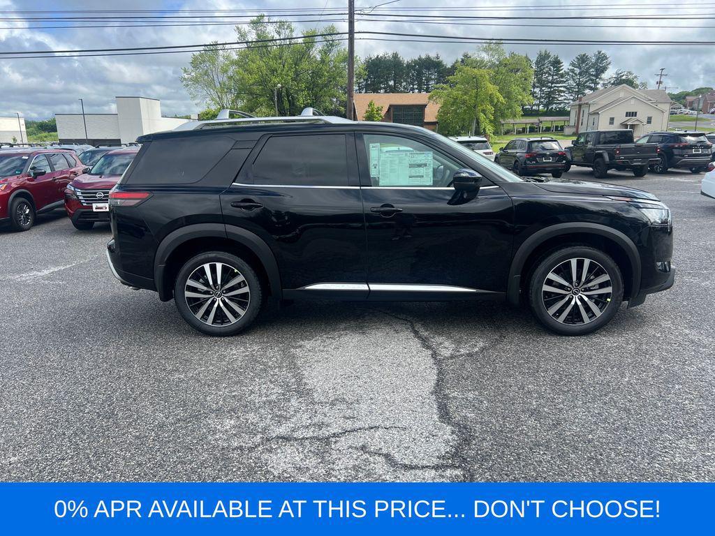 new 2025 Nissan Pathfinder car, priced at $49,667